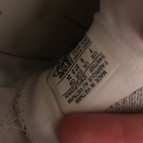 Converse!! - Picture 4 of 4